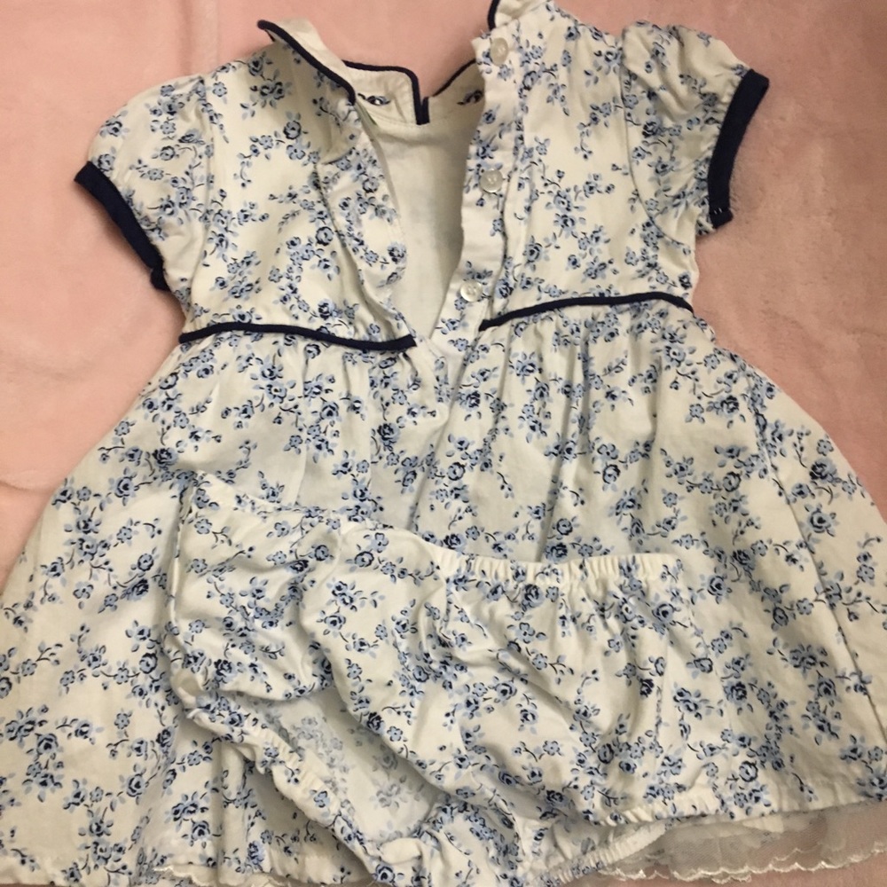 Dress - Picture 2 of 4